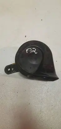 Volkswagen PASSAT B6 Horn signal E1000209