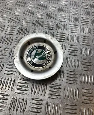 Skoda Octavia Mk1 (1U) Original wheel cap 1U0601149A