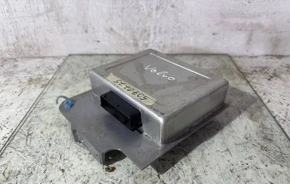 Volvo S40, V40 Engine control unit/module P30620558 1T0404A03 T01170087