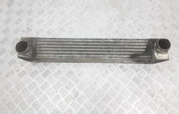 BMW 5 E60 E61 Intercooler radiator 7795823