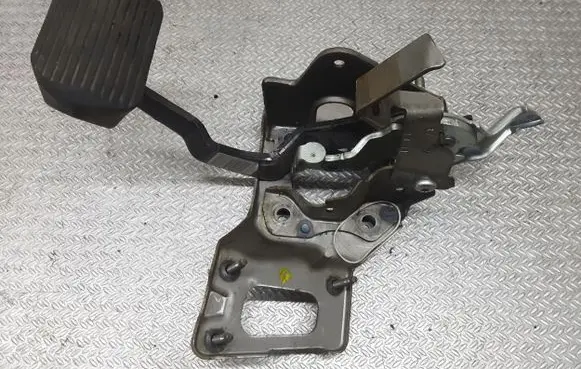 Citroen C4 I Picasso Brake pedal 9682017180 27117H
