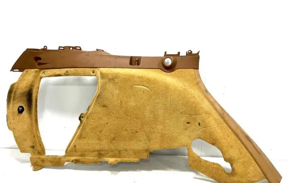 Trunk/boot lower side trim panel