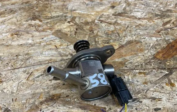 Opel Astra K Fuel injection high pressure pump 12673450