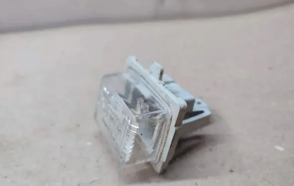 Mercedes-Benz E W212 Number plate light A2218200856