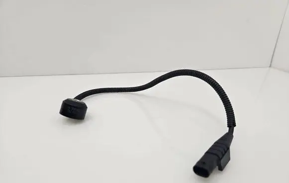 Volkswagen Golf VII Detonation knock sensor 06K905377 14VWAG043