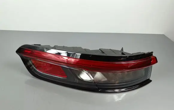 Jeep Grand Cherokee WL Rear/tail lights P68421133AD
