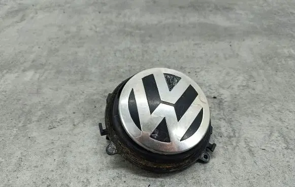 Volkswagen PASSAT B6 Tailgate/trunk/boot exterior handle 1K0827469D
