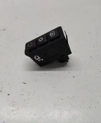 BMW 3 E36 Windscreen/window heater switch 8371020 03051110 408385