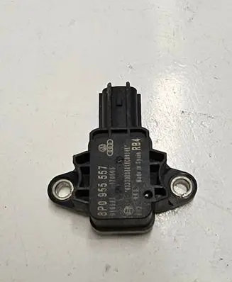 Audi A3 S3 8P Airbag deployment crash/impact sensor 8P0955557 170505 810937