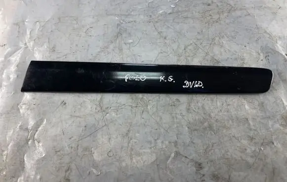 Volkswagen Polo IV 9N3 Rear fender molding trim 6Q3853535 6Q3853535A