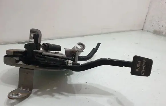 KIA Niro Hand brake release handle 