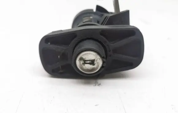 Mercedes-Benz CLS C218 X218 Tailgate exterior lock A2041500061