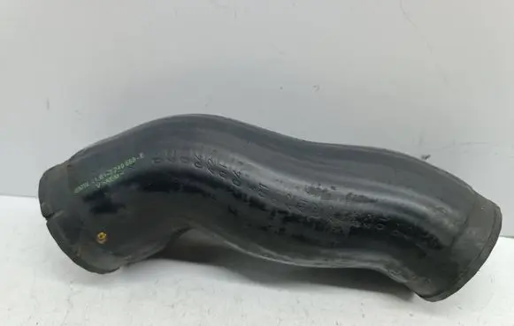 BMW 5 E39 Intercooler hose/pipe 2249669 11612249669