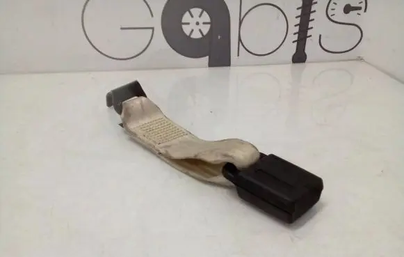 Maserati Levante Front seatbelt buckle 6700995460 634597200 633820900