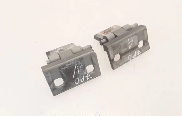 Volvo XC90 Front door hinge set 