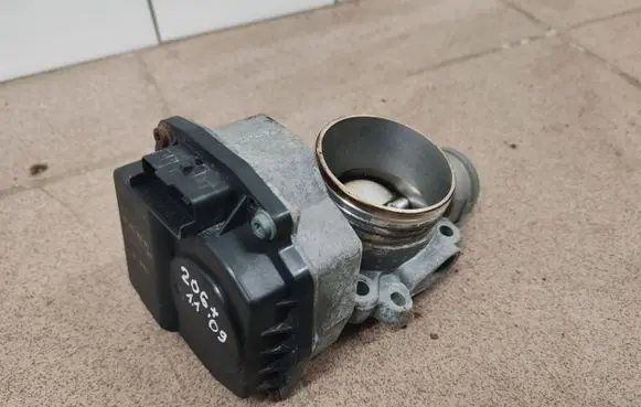 Peugeot 206+ Throttle valve 9640796280