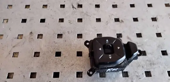 Hyundai ix35 Wing mirror switch