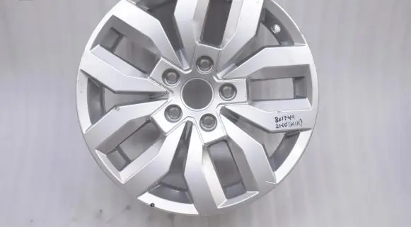 Volkswagen Amarok R17 alloy rim 