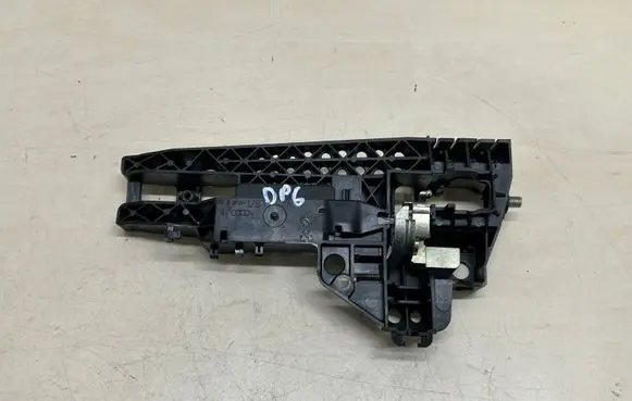 Rear door exterior handle/bracket