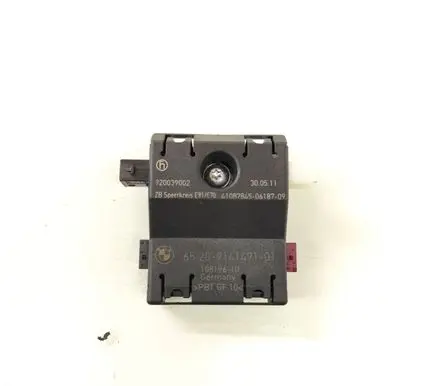 BMW 5 F10 F11 Aerial antenna amplifier 9141491 920039002 10819610