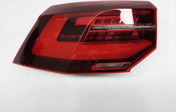 Volkswagen Golf VIII Rear/tail lights 5H0945207A