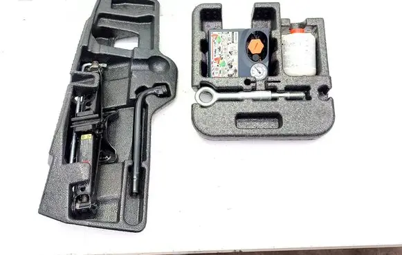 Volvo S60 Tool set 31200626 31202395