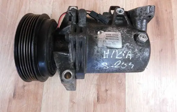 Nissan Juke I F15 Air conditioning (A/C) compressor (pump) 926003VD0A