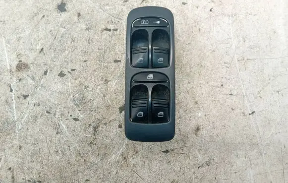 Porsche Cayenne (9PA) Electric window control switch 7L5959857A 03756611