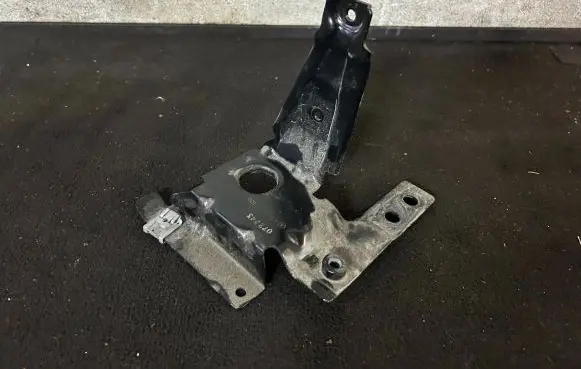 Mercedes-Benz GLE W167 Radiator support slam panel bracket A1676262400 072243