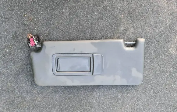 BMW 3 G20 G21 Sun visor 8092727