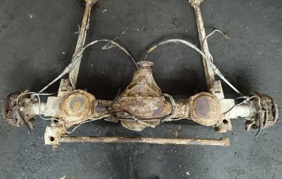 Mitsubishi Pajero Rear differential