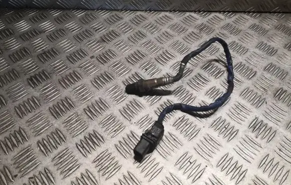 Mercedes-Benz E W212 Lambda probe sensor 0045424818 A0045424818