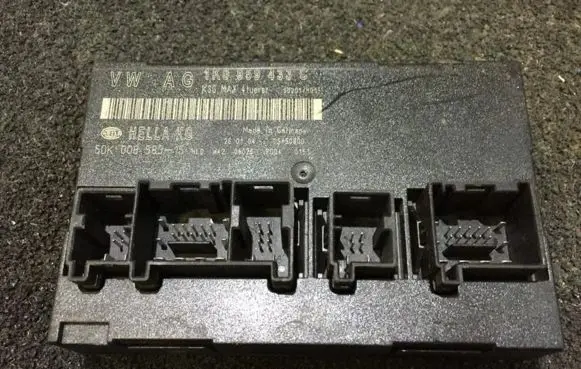 Volkswagen Golf V Comfort/convenience module 1k0959433c 5dk008583-15