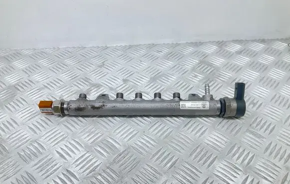 Volkswagen Tiguan Fuel pressure regulator 03L130089 03L906051 057130764H