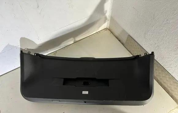 BMW iX Trunk/boot lower side trim panel B009844 117917A0