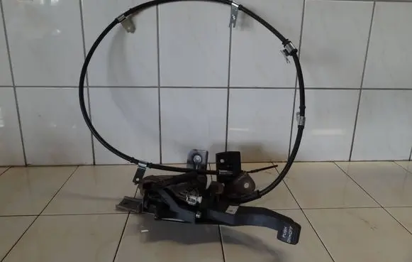 KIA Sportage Brake pedal 