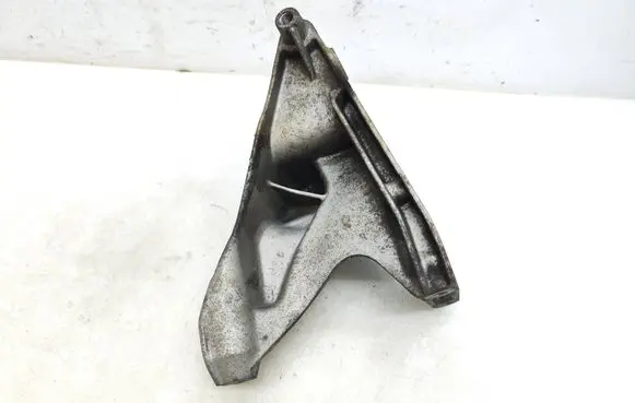 Volkswagen Transporter - Caravelle T6 Engine mounting bracket 7E0199343B