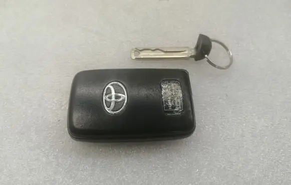 Toyota Verso Ignition key/card 899040F010 6951552110
