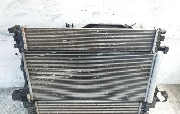 Renault Master III Coolant radiator 214106556R