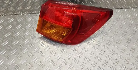 Lexus IS 220D-250-350 Rear/tail lights