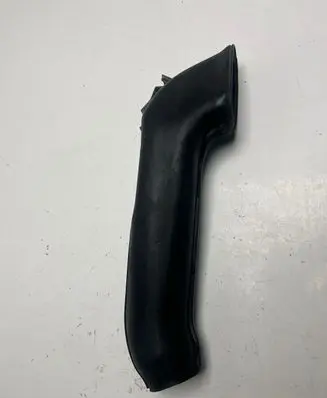 Audi V8 Air intake duct part 077133854C