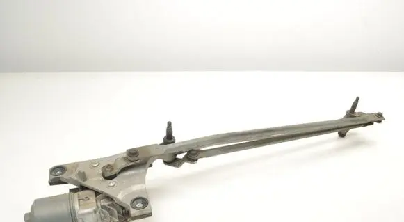 Volvo V50 Front wiper linkage and motor 30699342