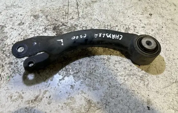 Chrysler 200 Rear control arm