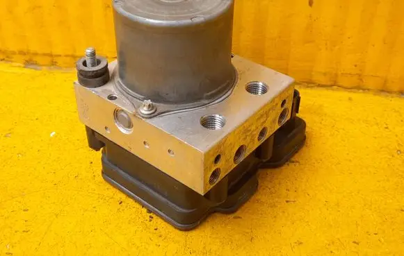 Jaguar F-Pace ABS Pump HK8314F447CF
