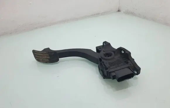 Ford Mondeo MK IV Accelerator throttle pedal 6G929F836RD