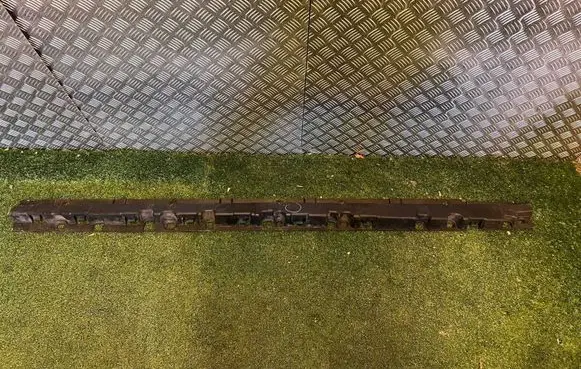 BMW X5 E70 Sill supporting ledge 7207196
