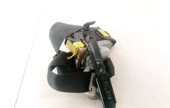 Toyota Avensis Verso Front seatbelt