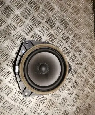 Lexus IS 220D-250-350 Front door speaker