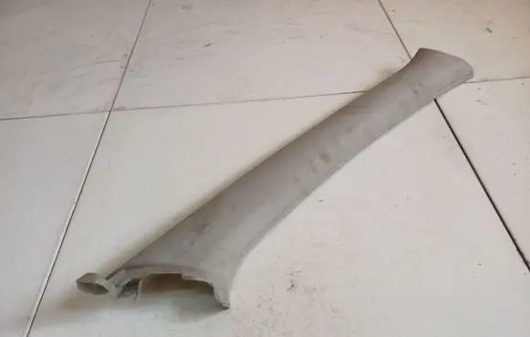 Citroen C5 (C) pillar trim 96854642