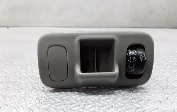 Toyota Yaris Headlight level height control switch
